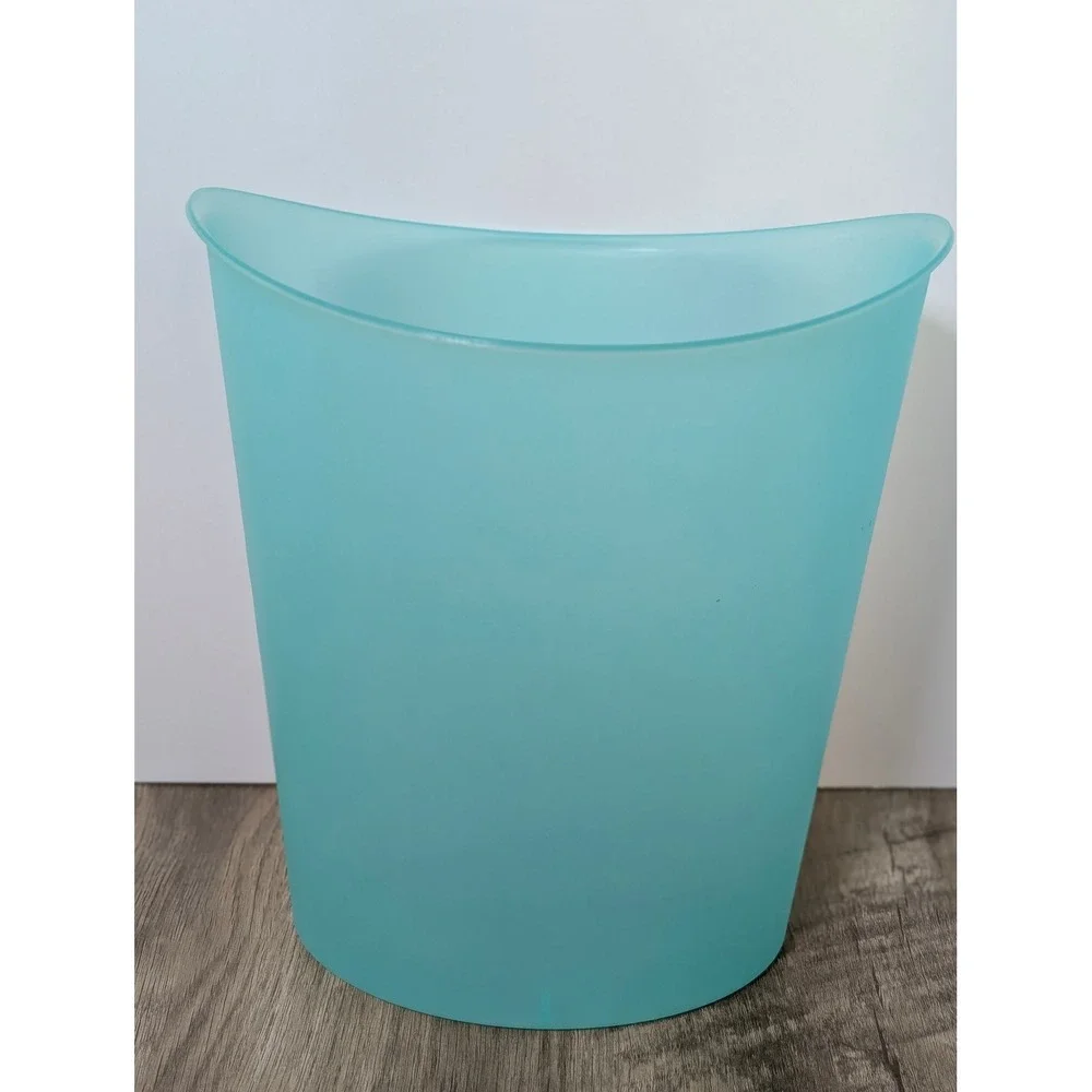 Sterilite Teal Blue Plastic Wastebasket Small Trash Can Bathroom Office 1031